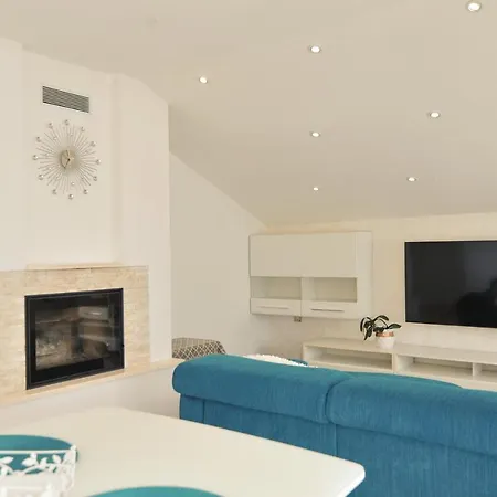 Sea View Apartment