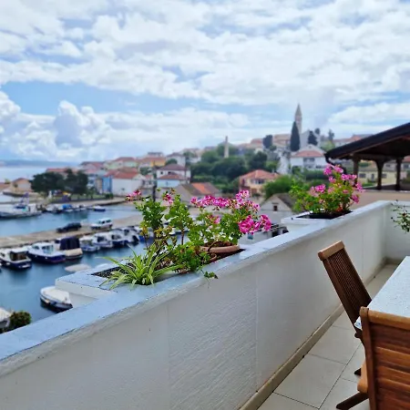 Apartment Sea View